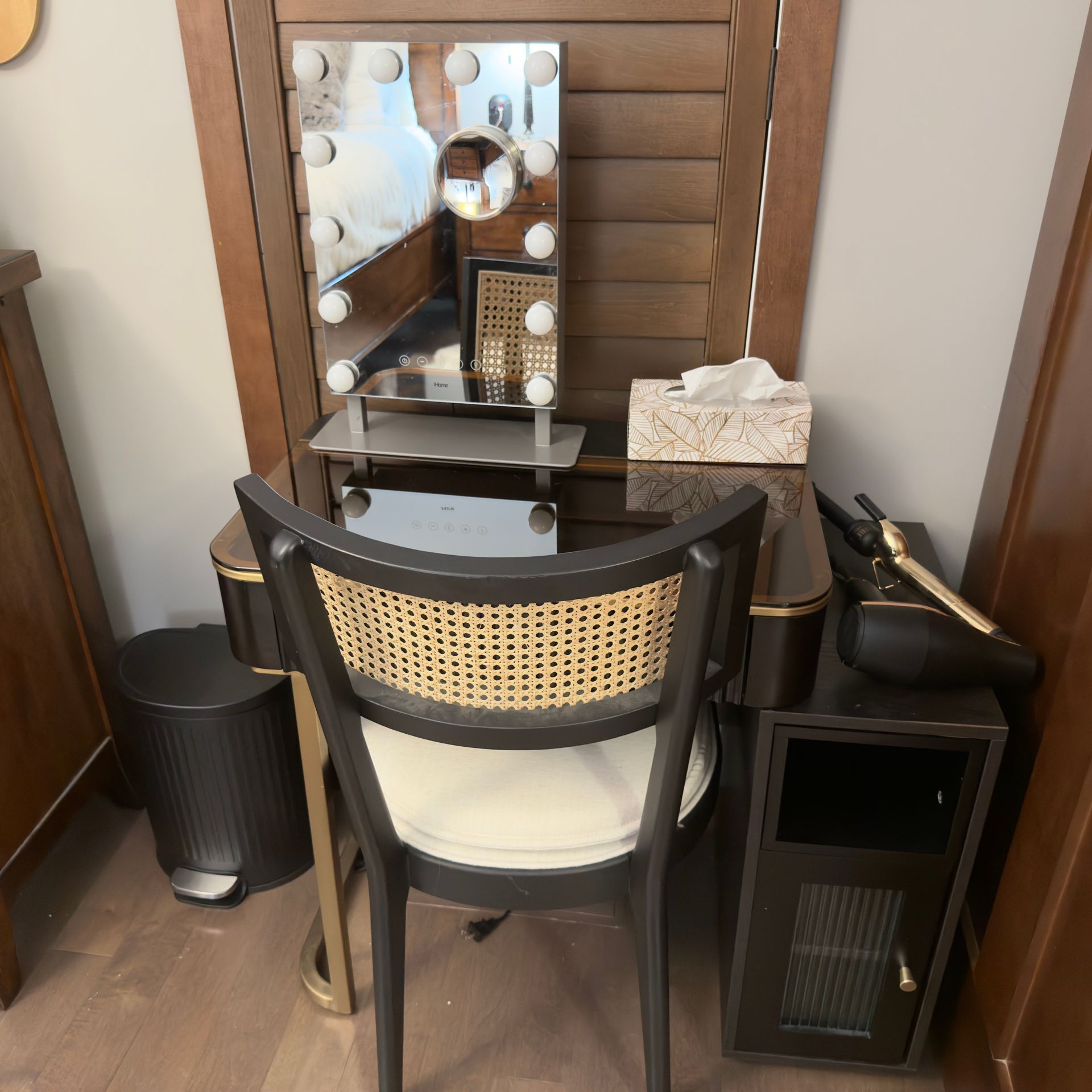 Luxury Queen bathroom details at Stay549 Winnipeg