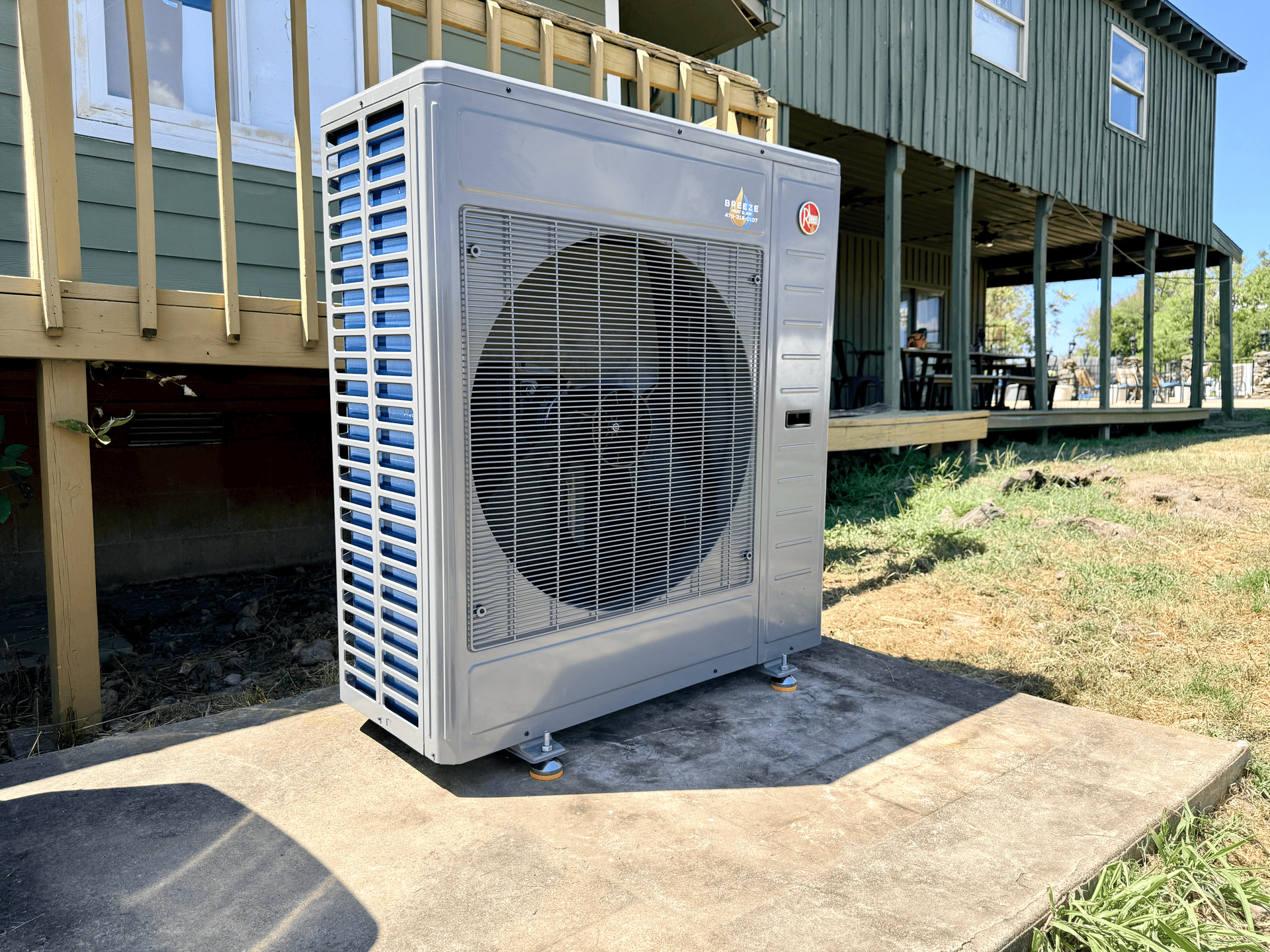 Licensed HVAC technician AC repair Lowell Arkansas