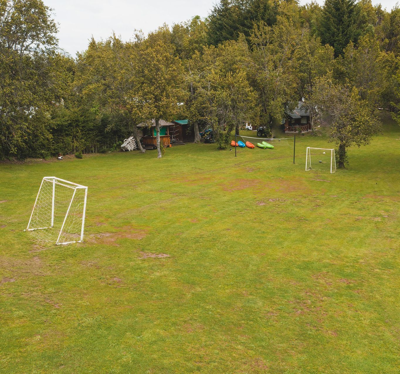 Cancha de futbol y voley