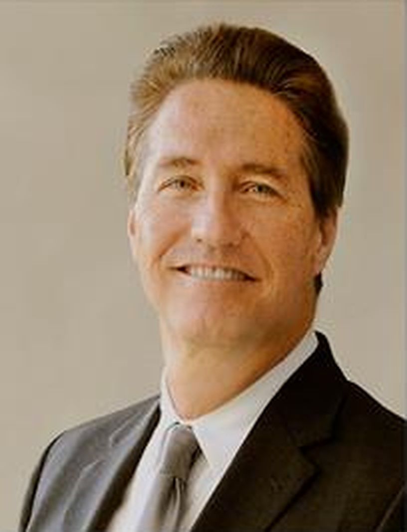 Gregg Hanour headshot