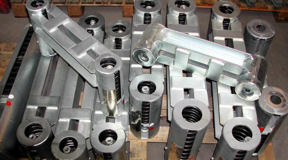 Metal cylinders