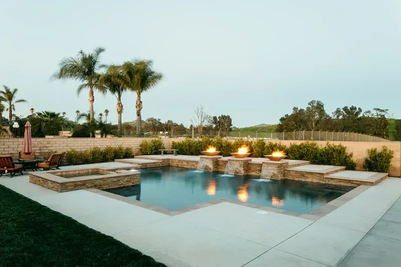 Pool construction timeline in San Diego