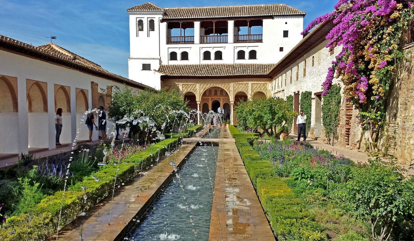 elegant courtyard venue with gardens near San Juan, TX