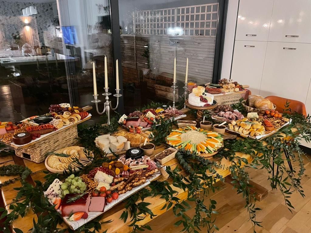 Little Pickers Grazing | Bespoke Grazing Platters