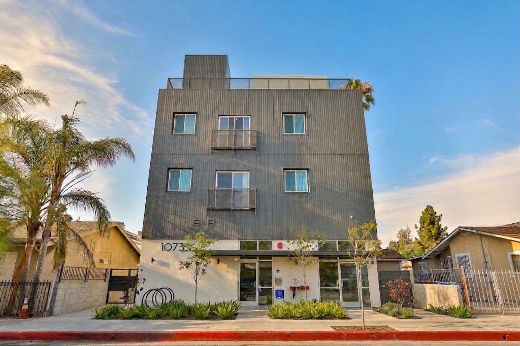1073 Exposition Blvd