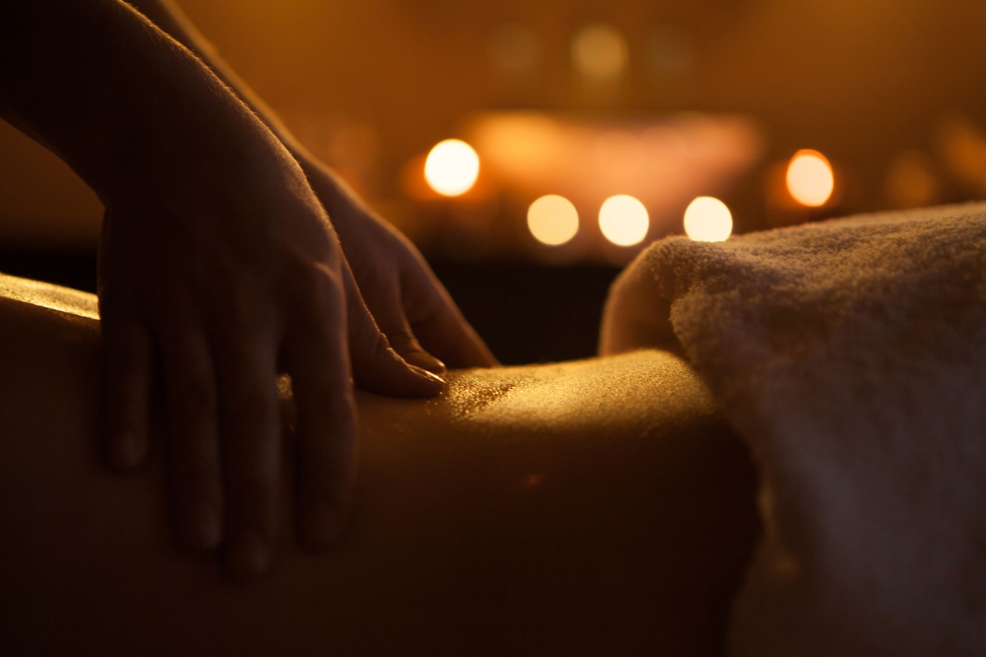 Relaxing head massage at Aurah spa in Prestwick, Ayrshire