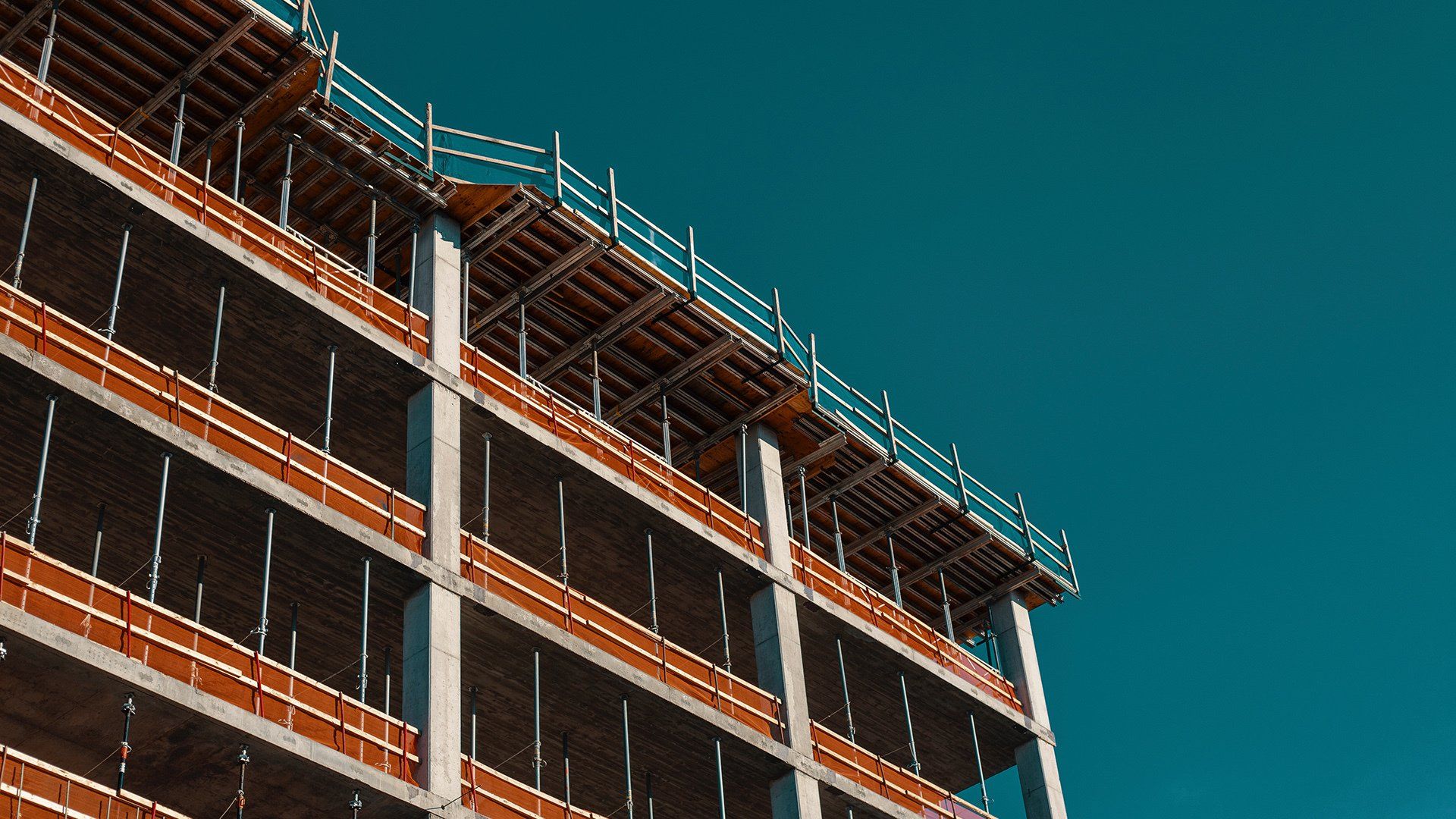 Under going construction of a commercial structure