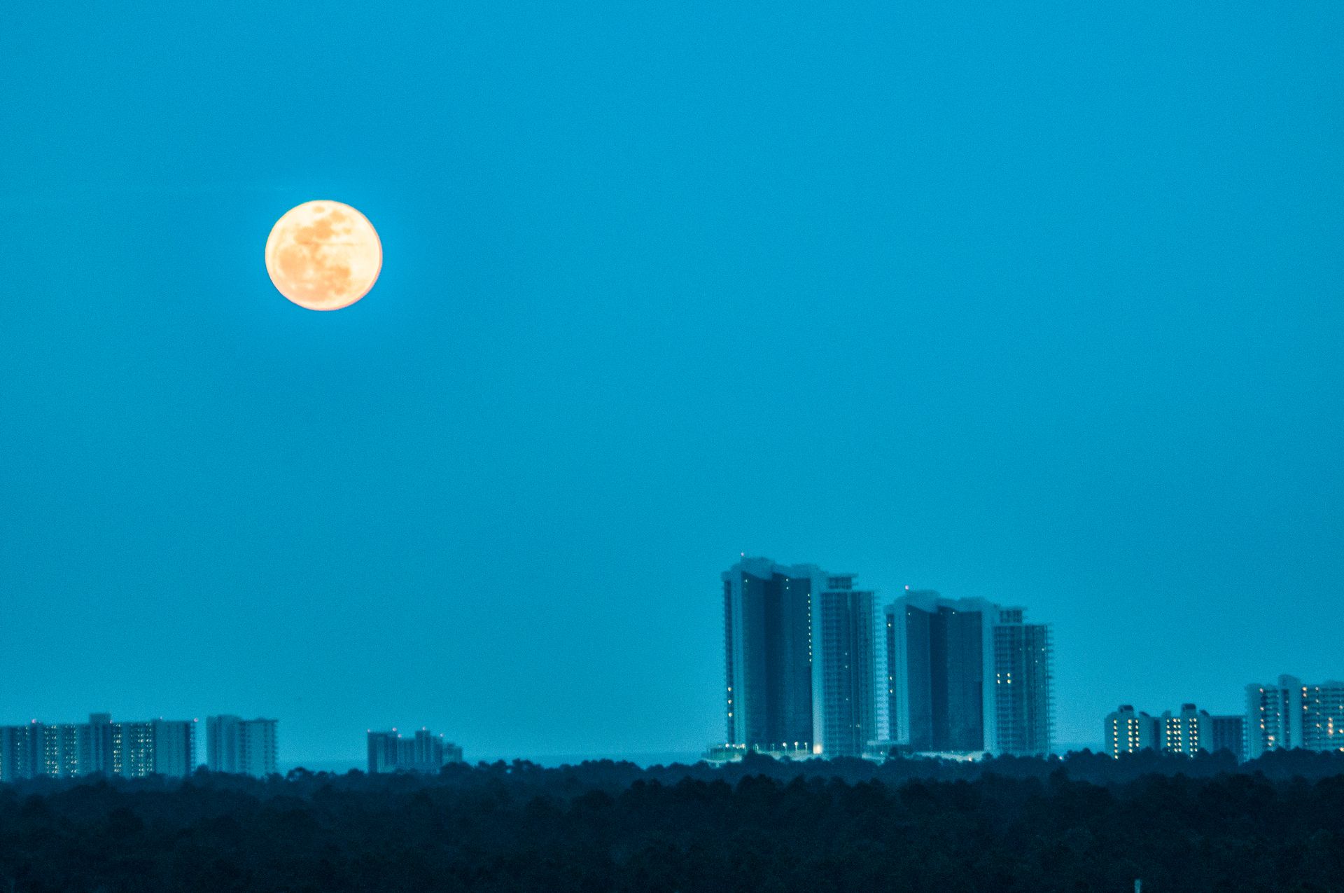 Sturgeon Moon and Blue Moon to light up August nights
