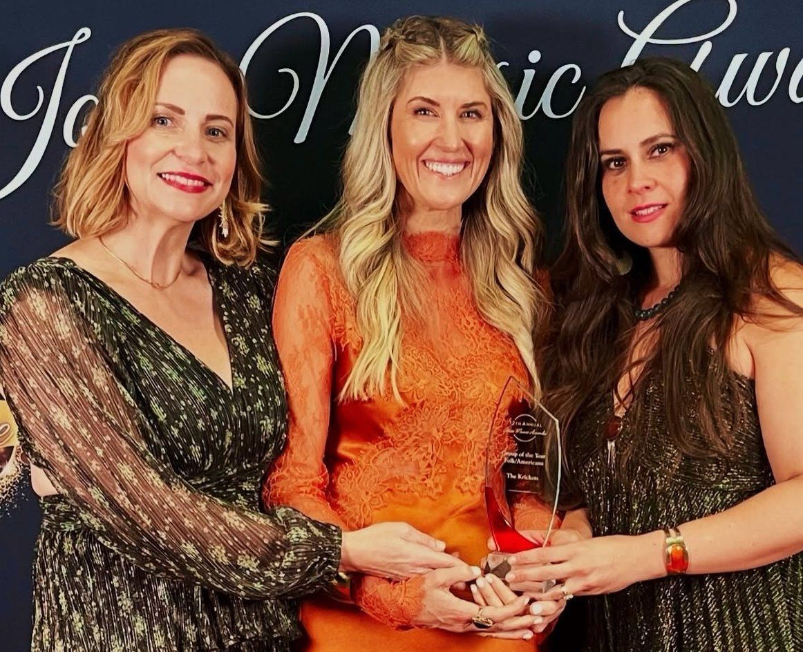 The Krickets -  Rachel Grubb, Lauren Spring & Emily Stucky