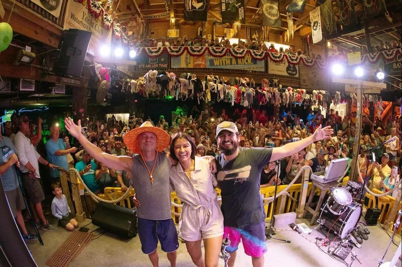 Kenny Chesney Brings Exclusive SiriusXM Concert To The Legendary Flora-Bama