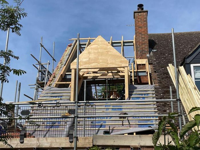 Roofers Glasgow - pitched roof replacement on a detached property.