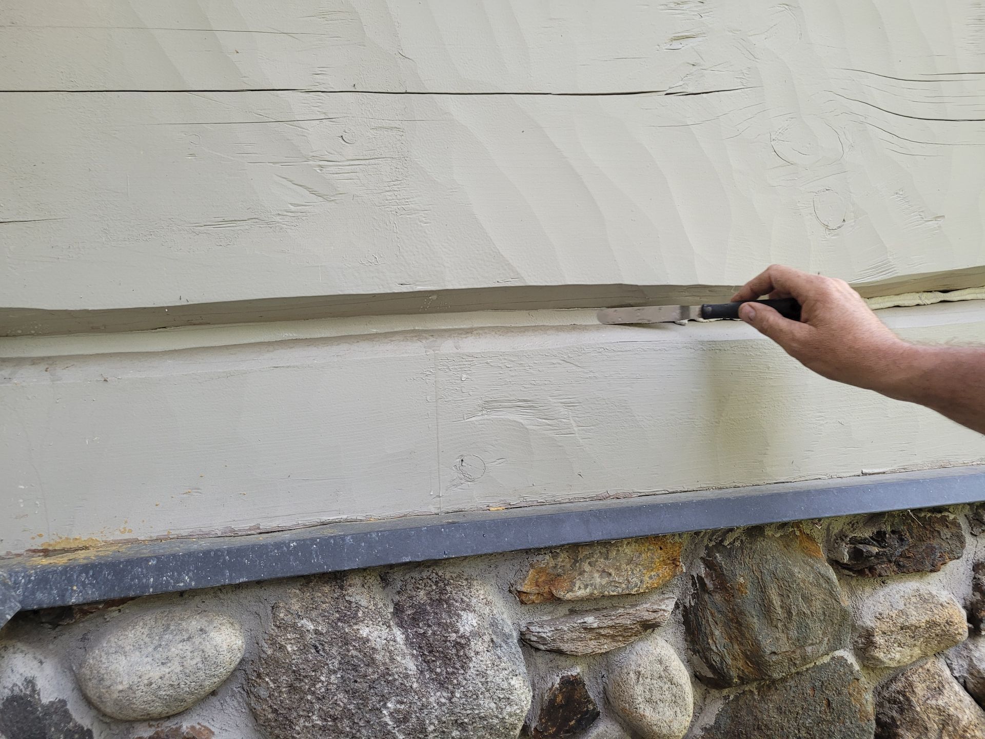 Log Home Staining & Chinking By Big Tree Log Homes