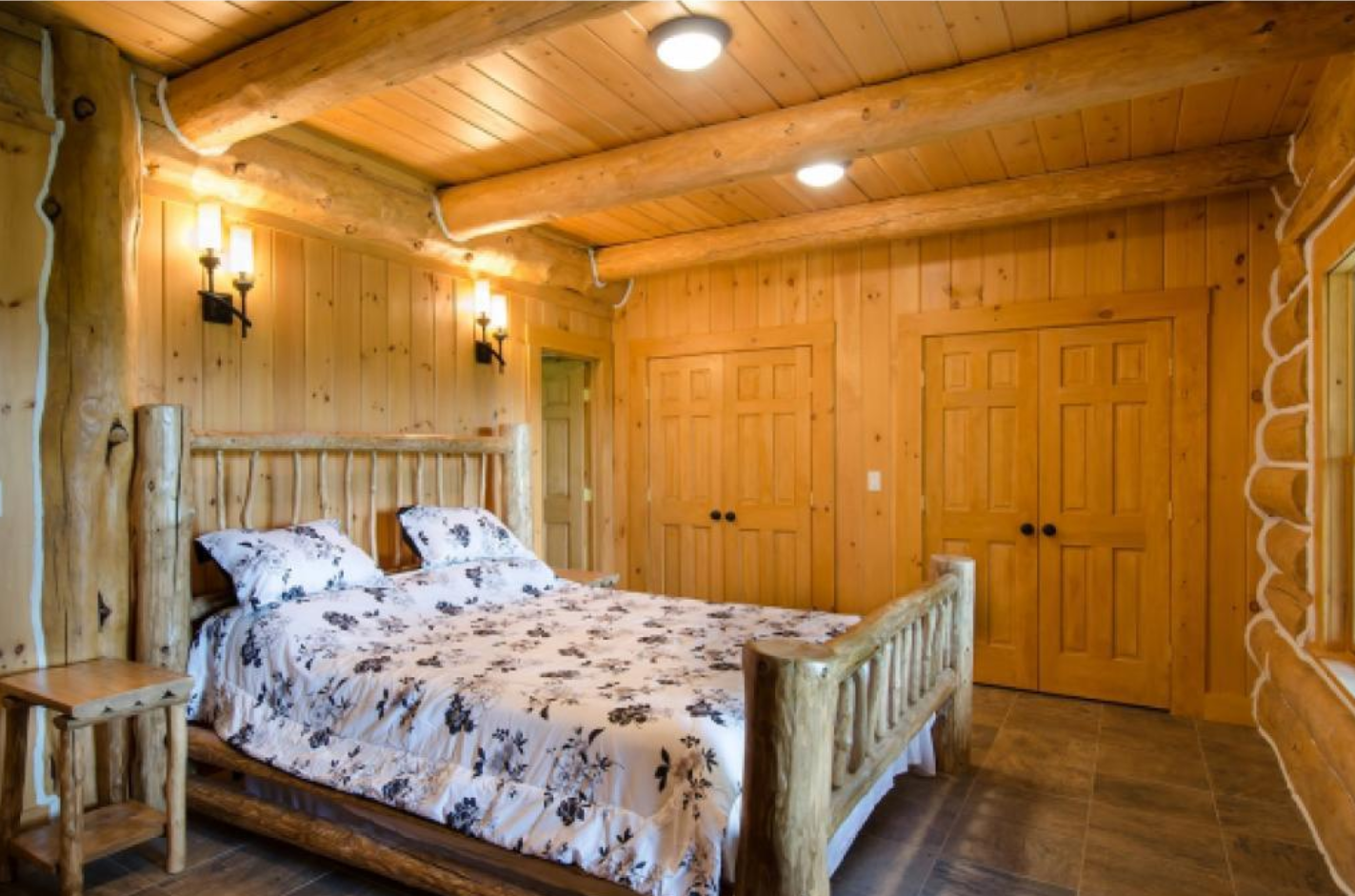 New  Log Home Contruction By Big Tree Log Homes Of Ilsand Pond, Vermont 