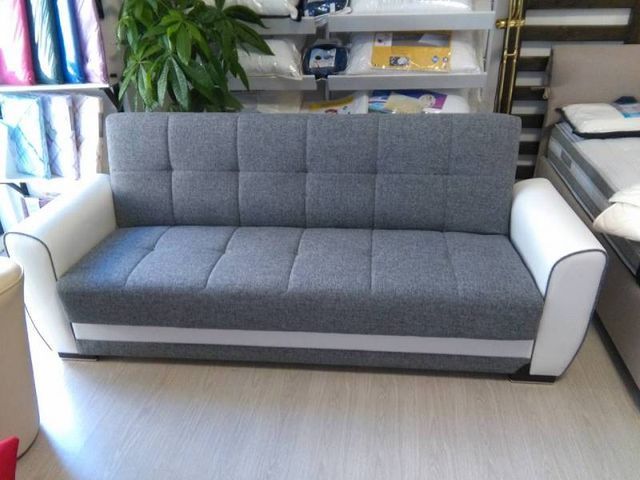 divano letto largo
