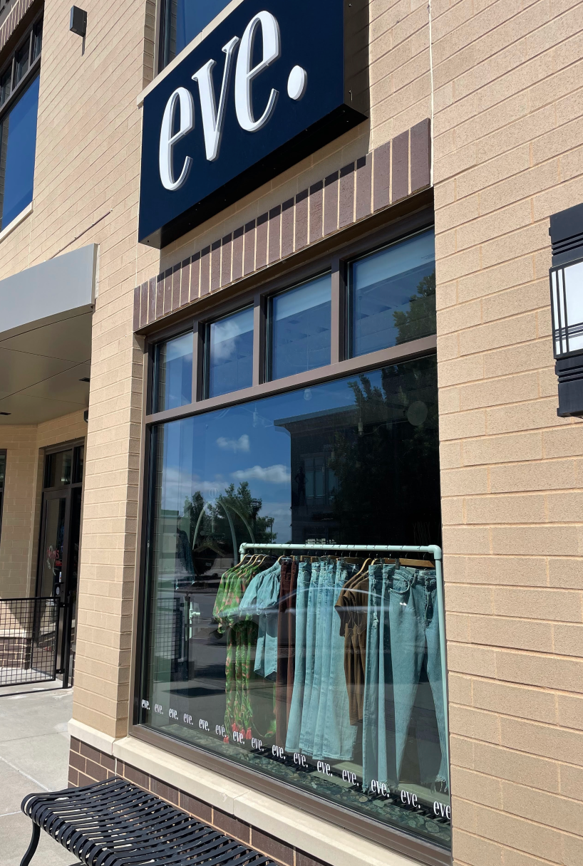 A store front with a sign that says eve on it