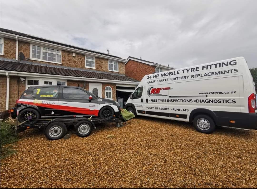 Mobile tyre fitters RB Tyres Ltd