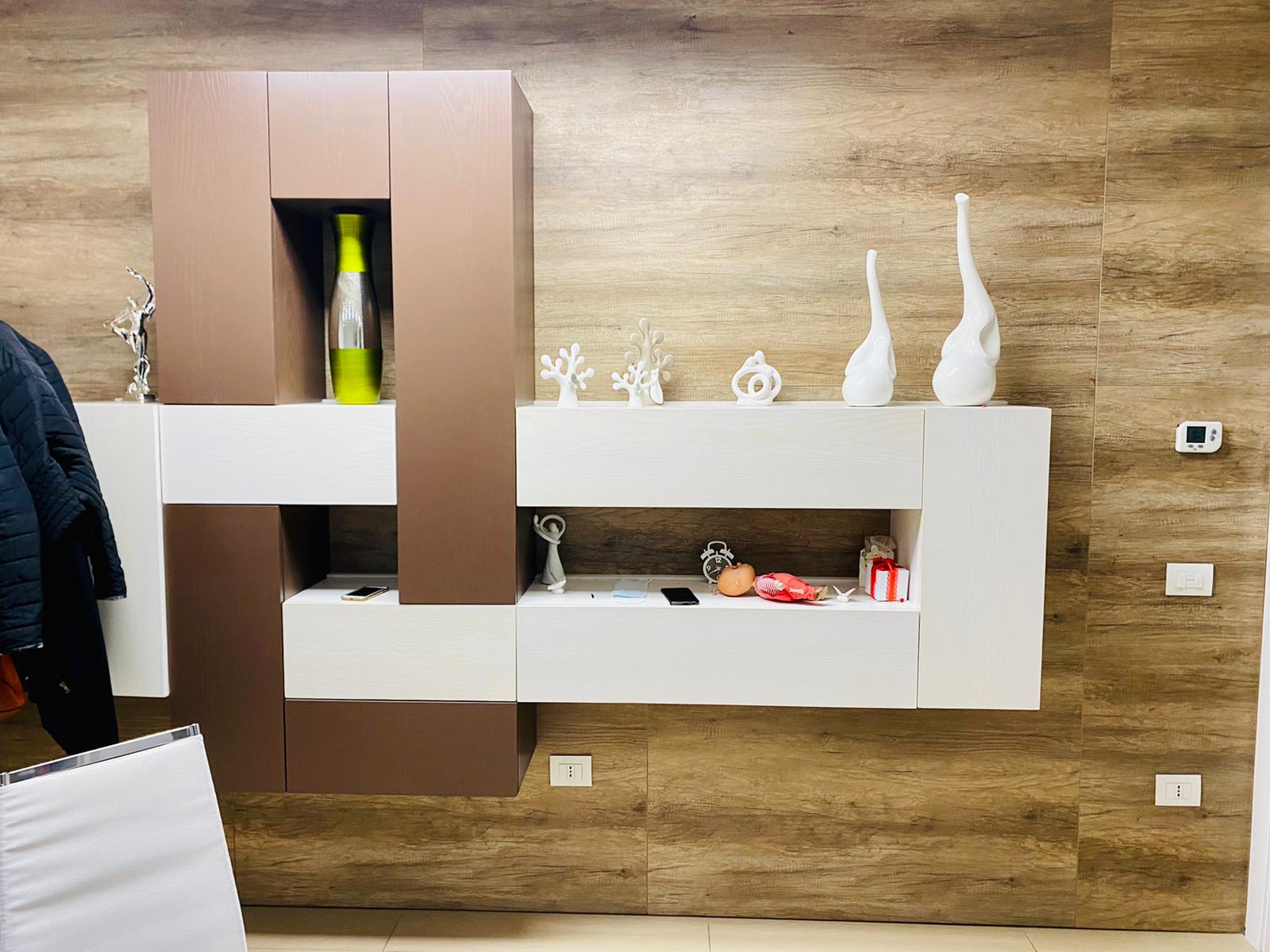 Mobile in legno
