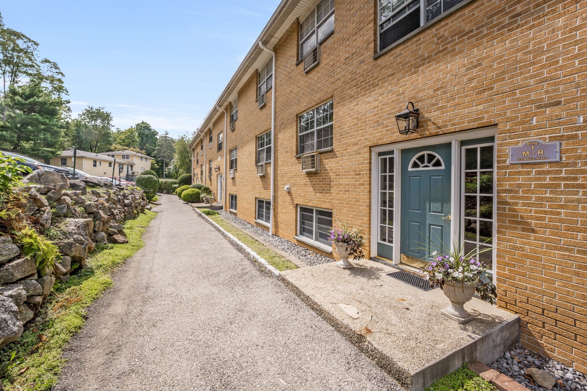 CrotononHudson Apartments for Rent Beautiful Location