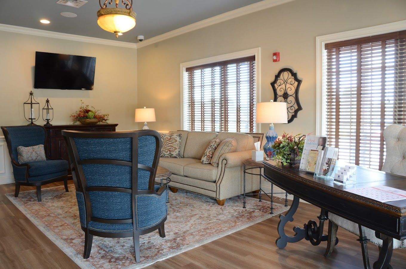Lobby area for Sumner Funeral & Cremation Lakeside in Hendersonville, KY