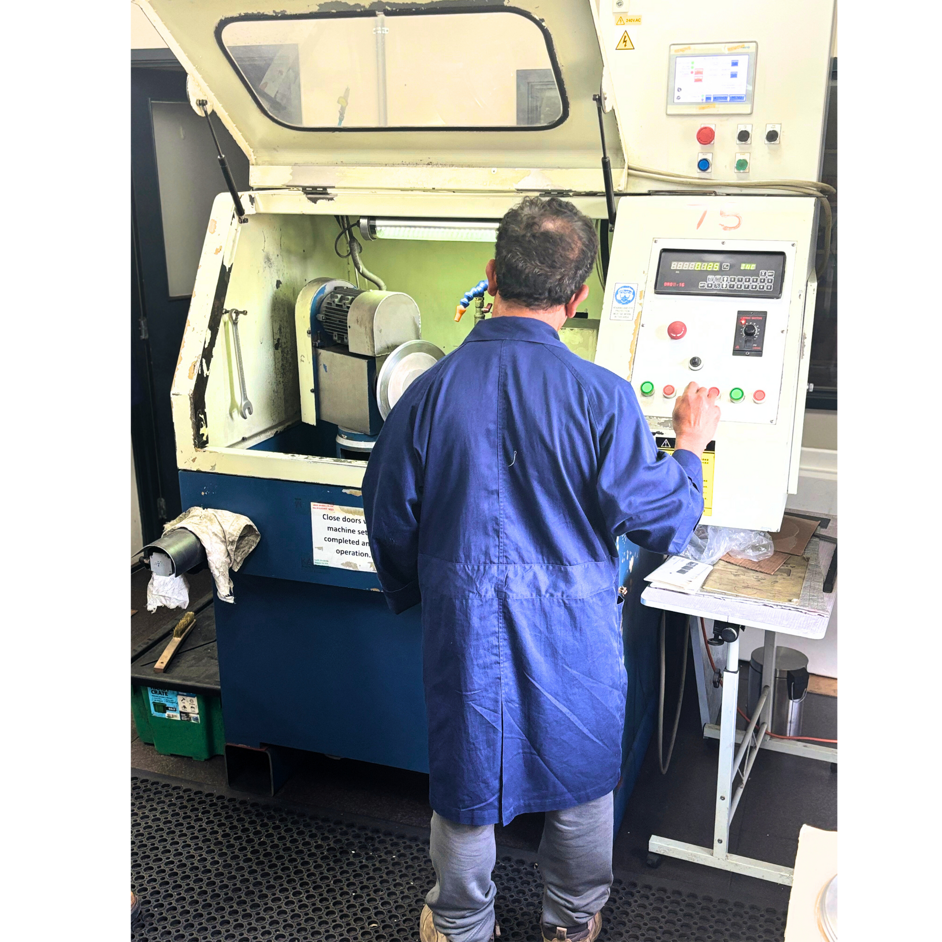 Machine Knives Australia employee