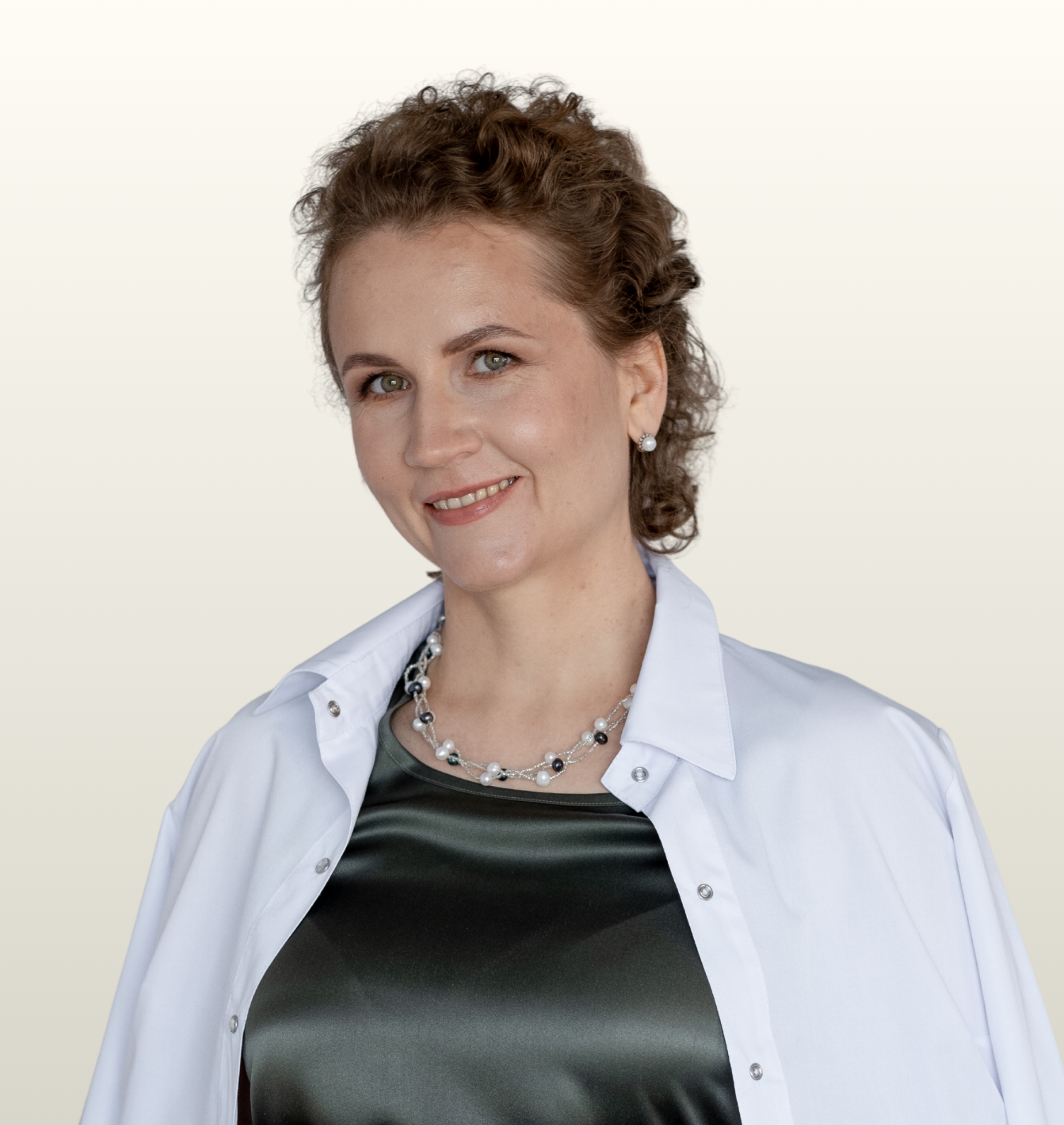 Mia Charlton:
Healthcare Assistant