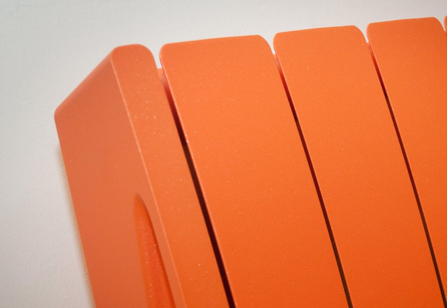Curve-E electric aluminium radiator in Quartz Orange finish Curve-E electric aluminium radiator in Quartz Orange finish