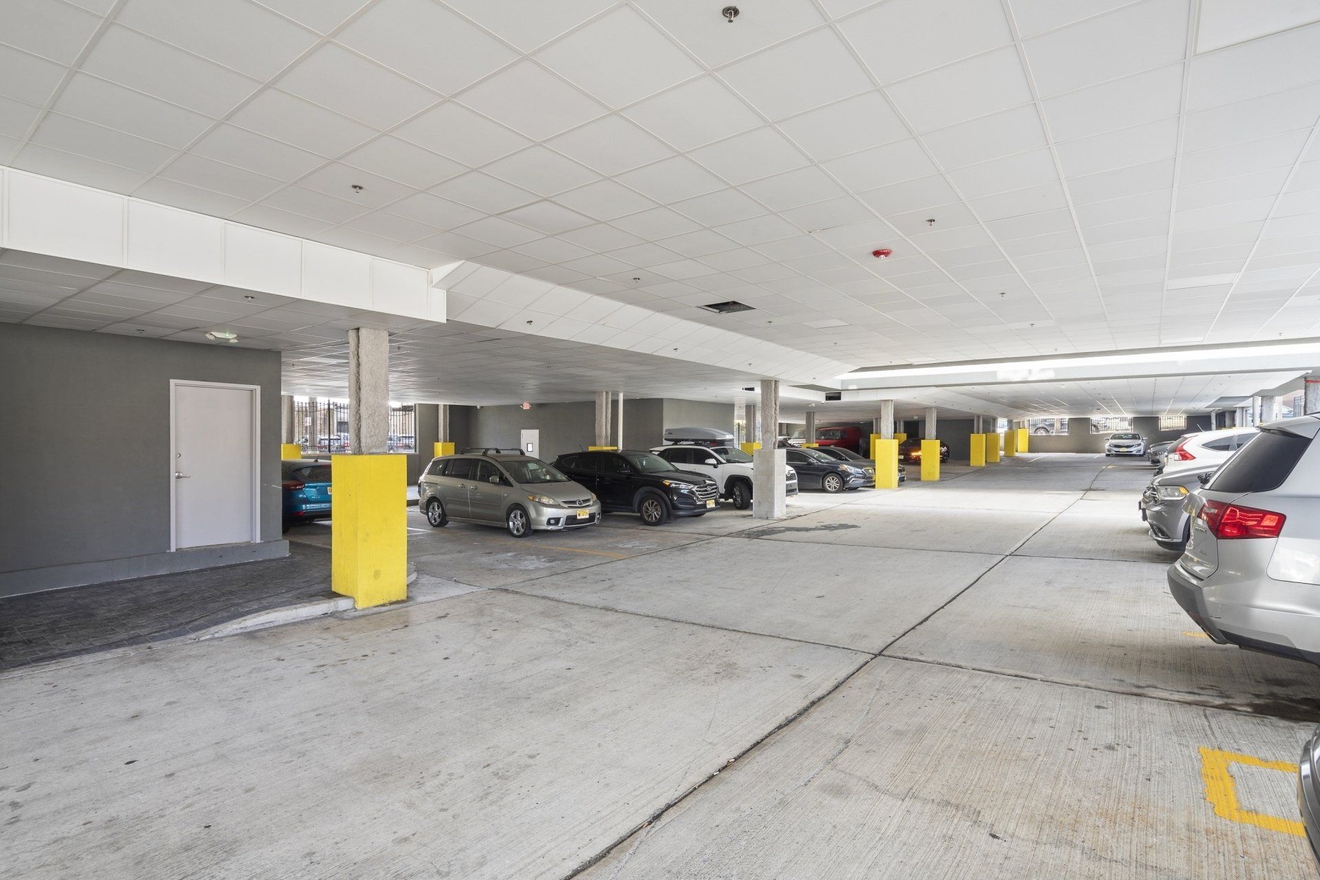 81 Levine garage