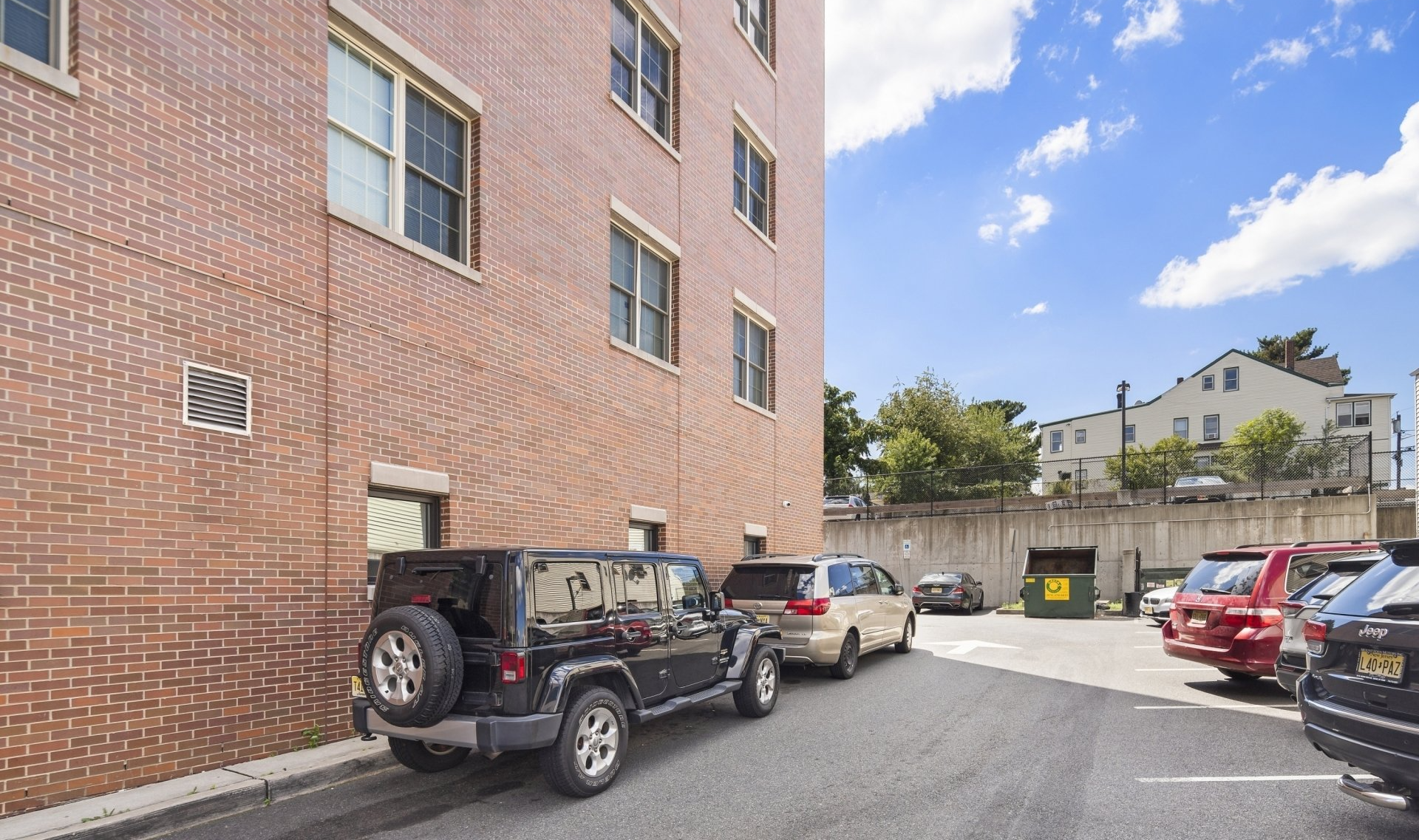 1090 Main street and cars