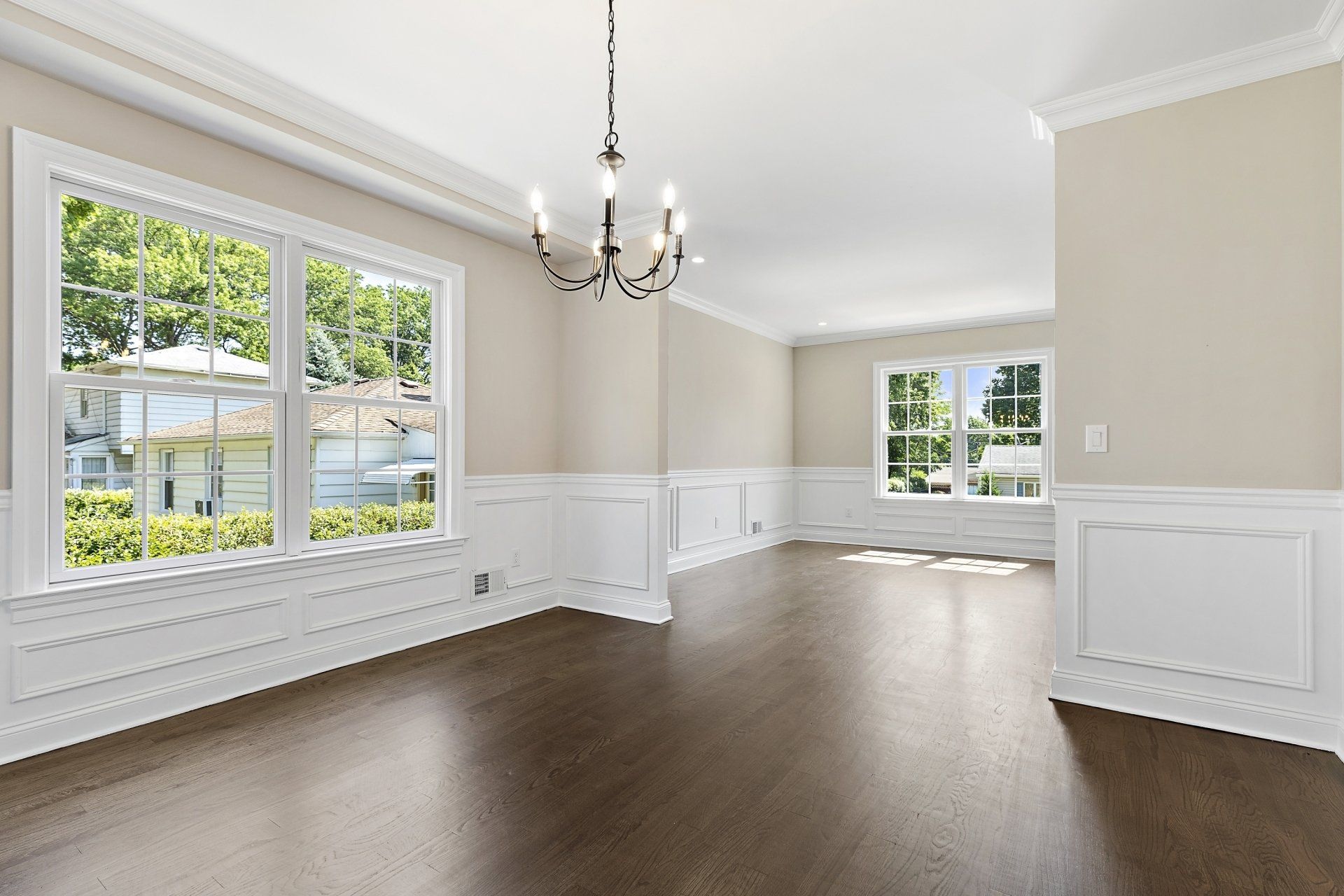 chandelier room