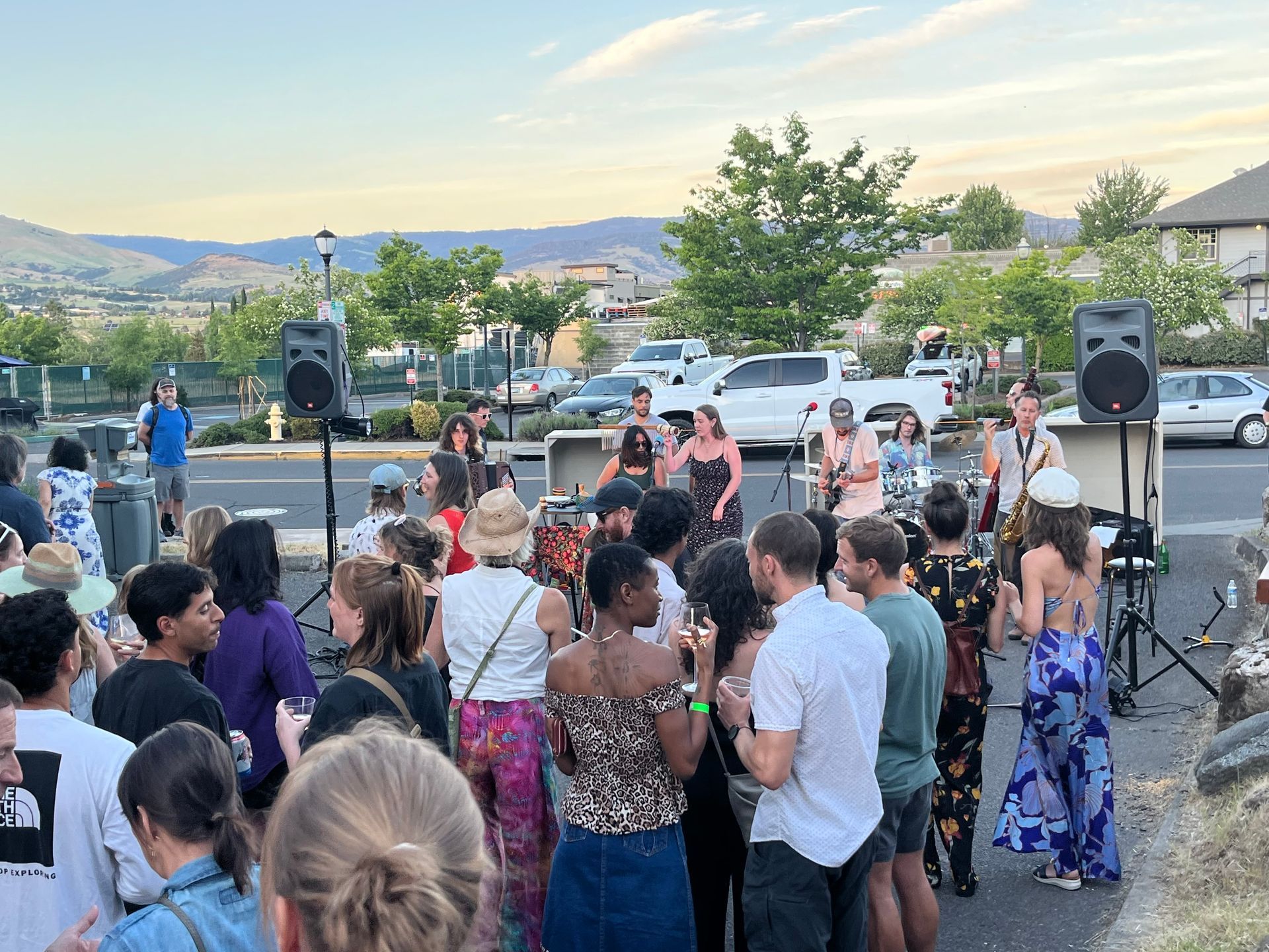 Live band at the Alquimistas concert winery event, Resistance Wine Company, Ashland Oregon