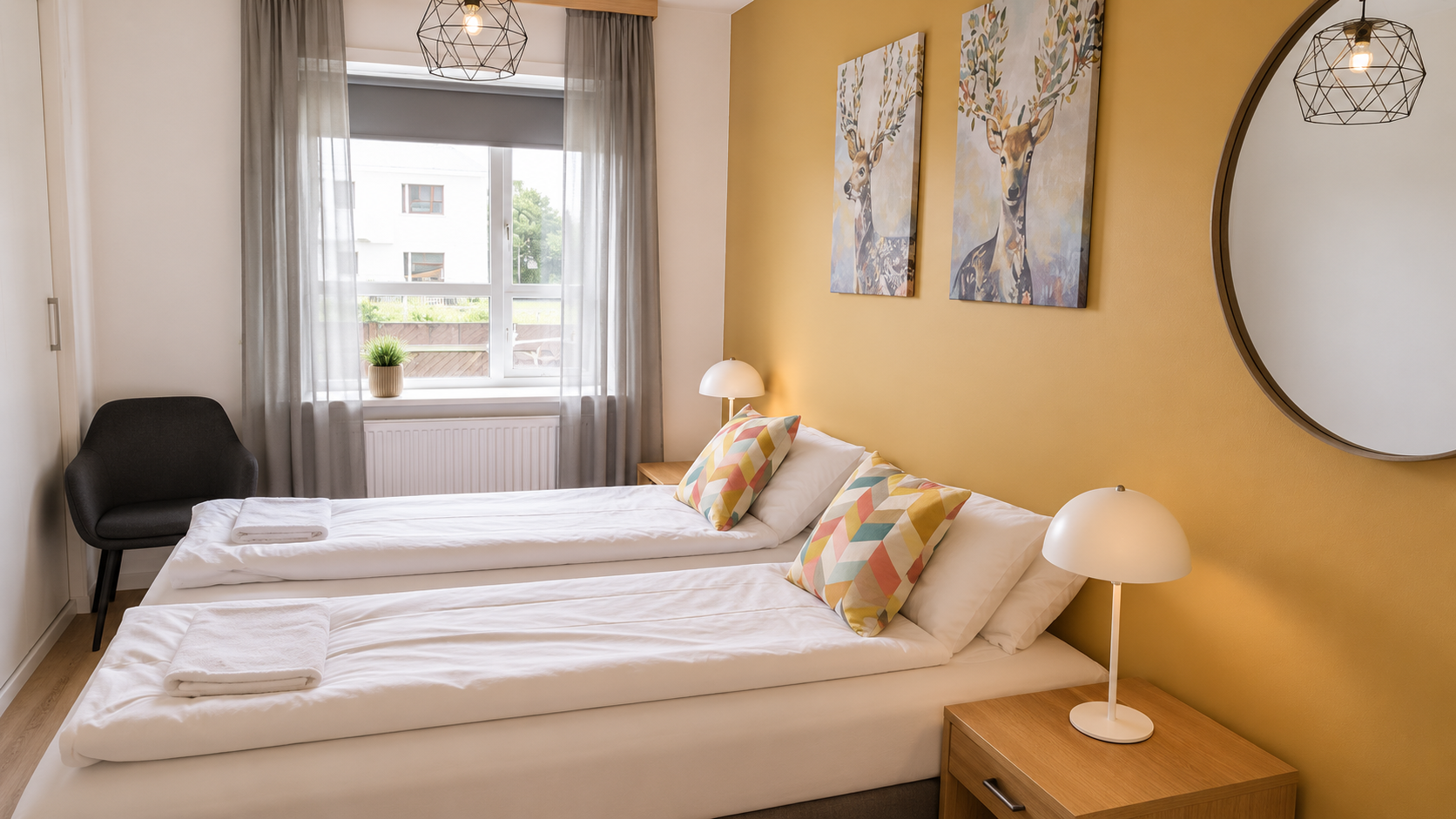 Cozy twin room at Grindavík Guesthouse near the Blue Lagoon
