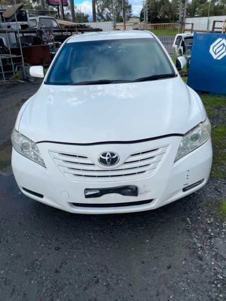 STOCK NO 8853: 11/2007 TOYOTA CAMRY 40 SERIES 2.4LTR 5SPD AUTO SEDAN WHITE