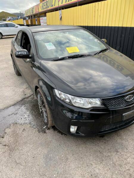 STOCK NO 8523: 4/2011 KIA CERATO COUPE TD 2 LTR 4CYL AUTO FWD