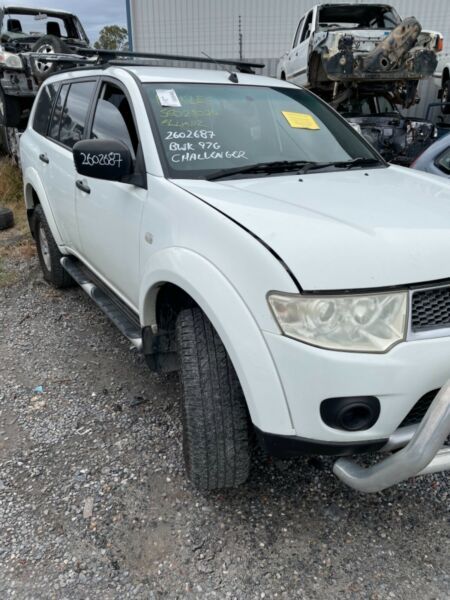 STOCK NO 8623: 1/2011 MITSUBISHI CHALLENGER PB 2.5 LTR TURBO DIESEL 4CYL MANUAL 4WD