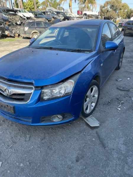 STOCK NO 9057:4/2010 HOLDEN CRUZE JG 1.8LTR F18D4 AUTO FWD SEDAN BLUE