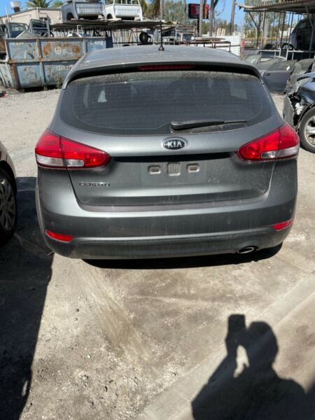 STOCK NO 8660: 9/2015 KIA CERATO YD 4CYL 1.8 LTR G4NB 6SPD AUTO H/BACK FWD