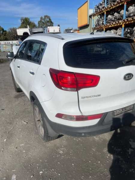 STOCK NO 9050: 10/2015 KIA SPORTAGE SL AUTO 2LTR G4NC PETROL FWD WHITE