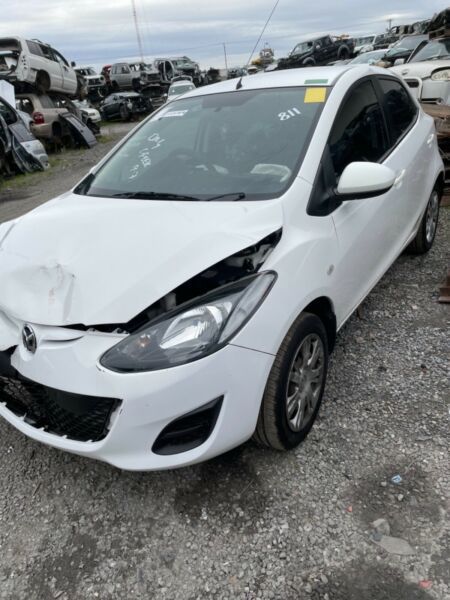 STOCK NO 8547: 5/2013 MAZDA 2 DE 1.5 LTR 4 CYL 5 SPD MANUAL H/BACK