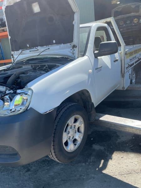 STOCK NO 8935: 11/2009 MAZDA BT-50 UN 2.5 LTR T/DIESEL UTE MANUAL RWD