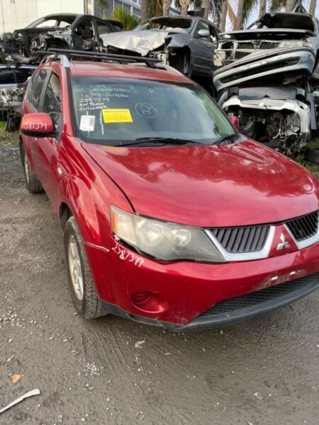 STOCK NO 8541: 7/2008 MITSUBISHI OUTLANDER ZG 2.4 LTR 4 CYL PETROL WAGON