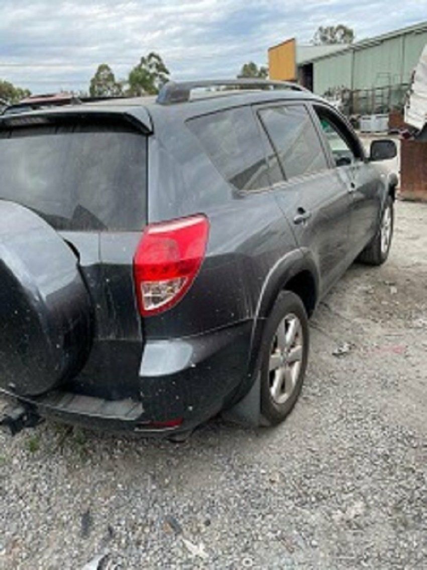 STOCK NO 8517: 11/2006 TOYOTA RAV 4 ACA33R 2.4 LTR 4 CYL 4 SPD AUTOMATIC AWD
