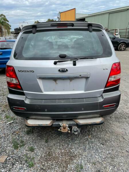 STOCK NO 8510: 11/2005 KIA SORENTO BL 3.5 LTR V6 PETROL 5SPD AUTOMATIC WAGON