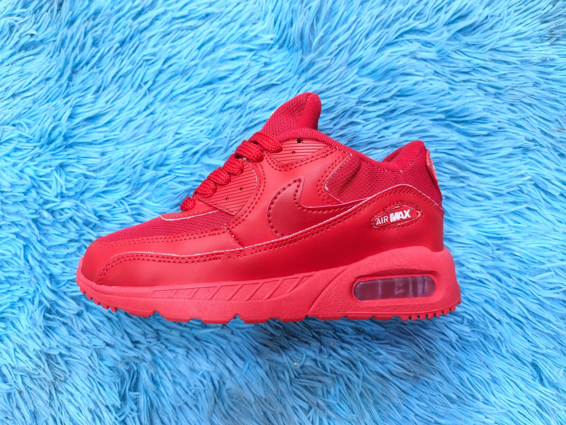 NIKE AIR MAX LUCHADOR