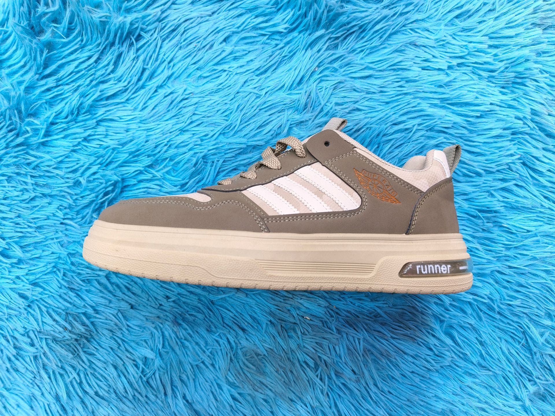 NEW RUNNER
