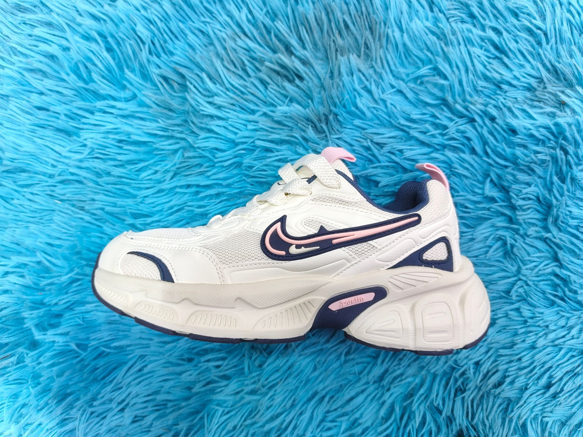 NIKE V2K PARA DAMA
