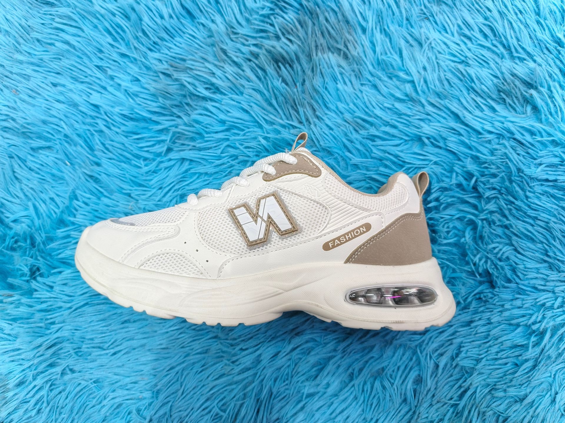 NEW BALANCE CAMARA