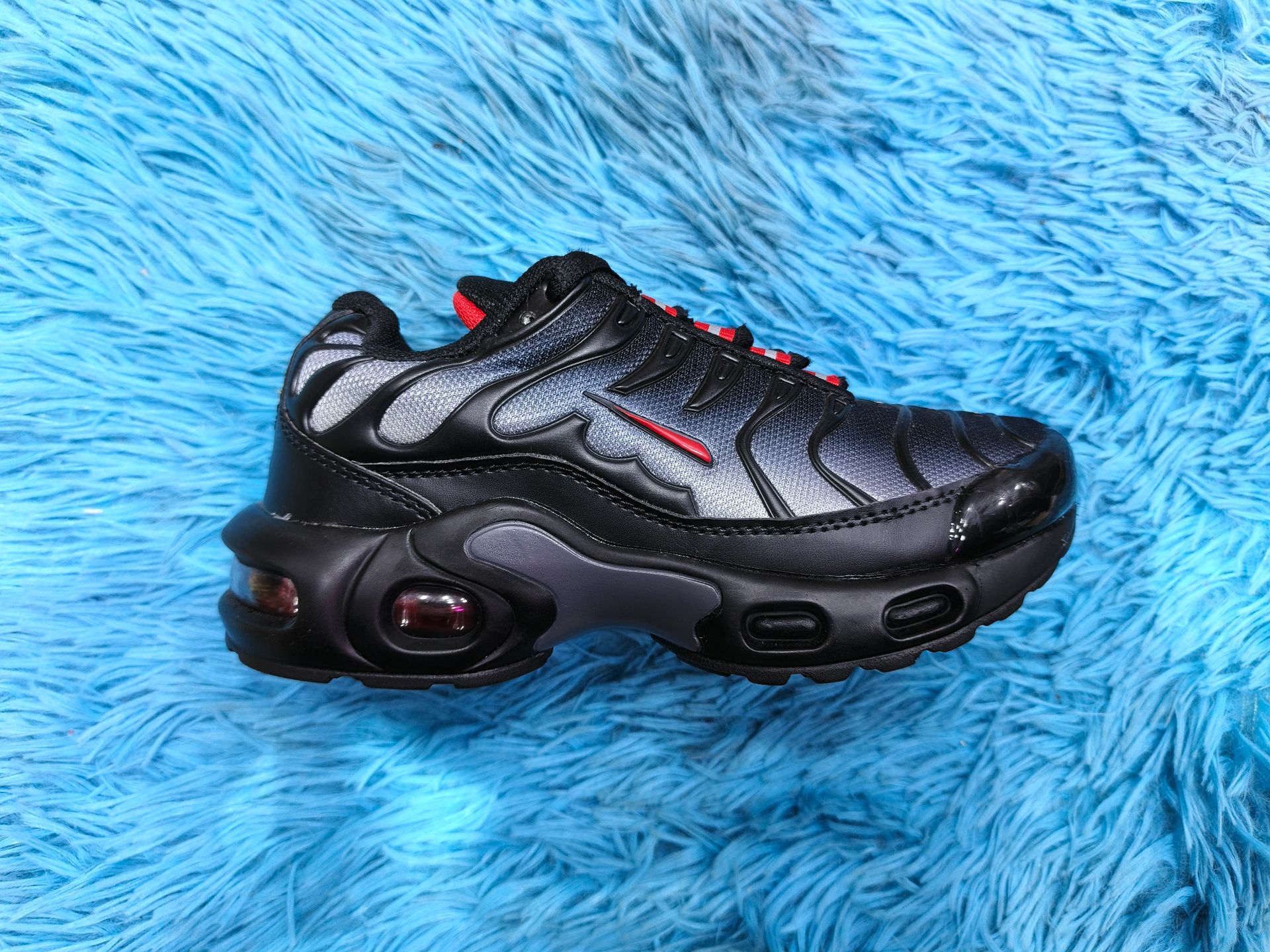 NIKE AIR MAX TN