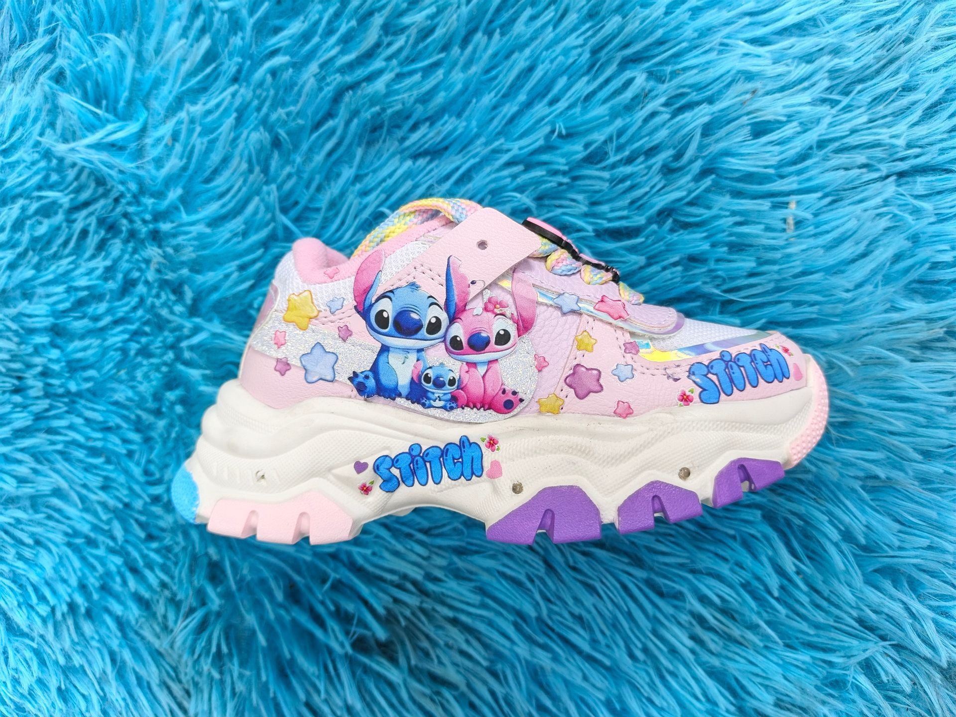 CALZADO DE STITCH