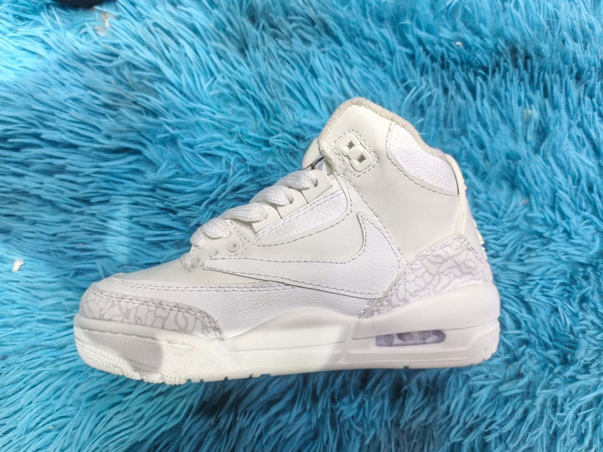 jordan retro 3 travis scott