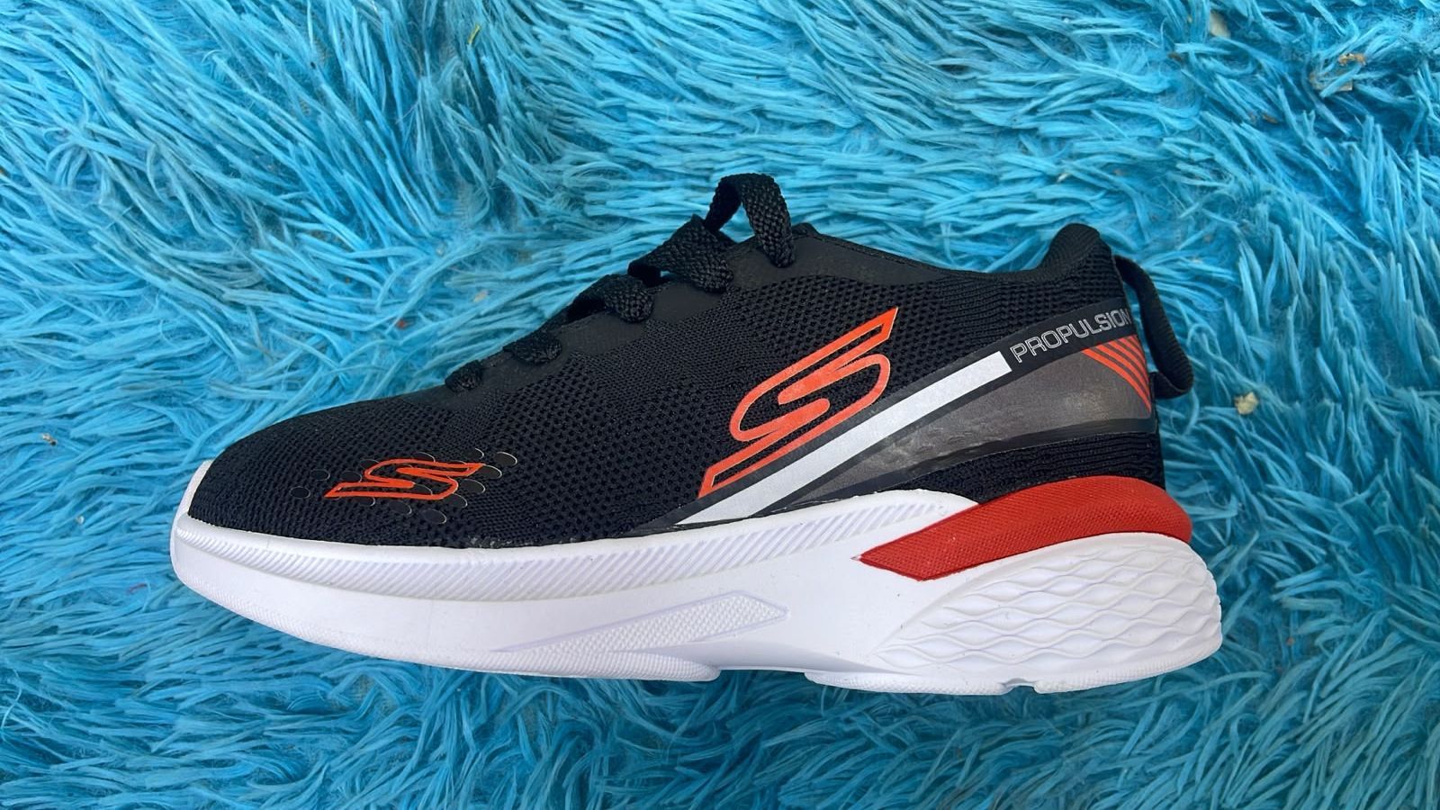 SKECHERS MAX RUN